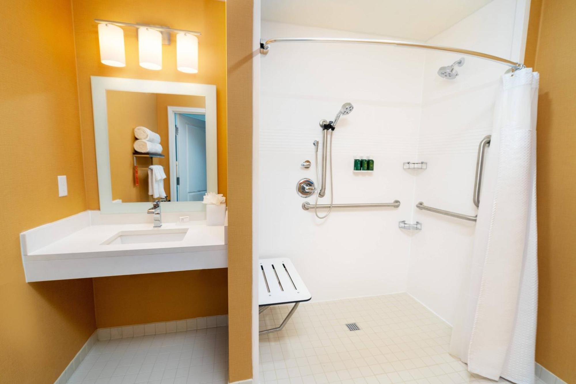 Towneplace Suites Irvine Лейк-Форест Экстерьер фото